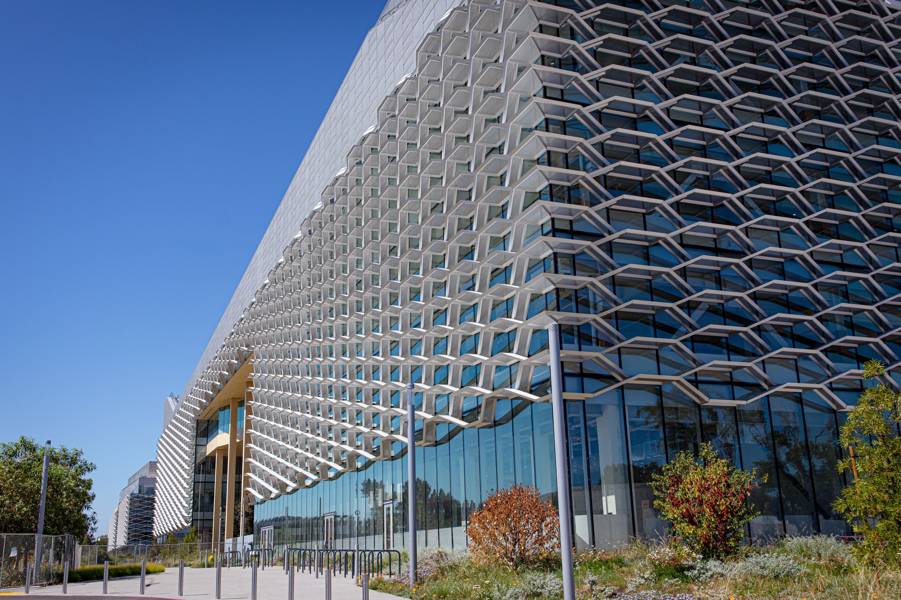 Sunnyvale Shutterstock 2528262727